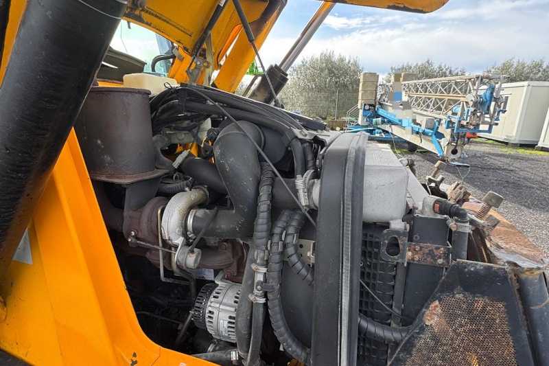 OmecoHub - Immagine JCB 4CX